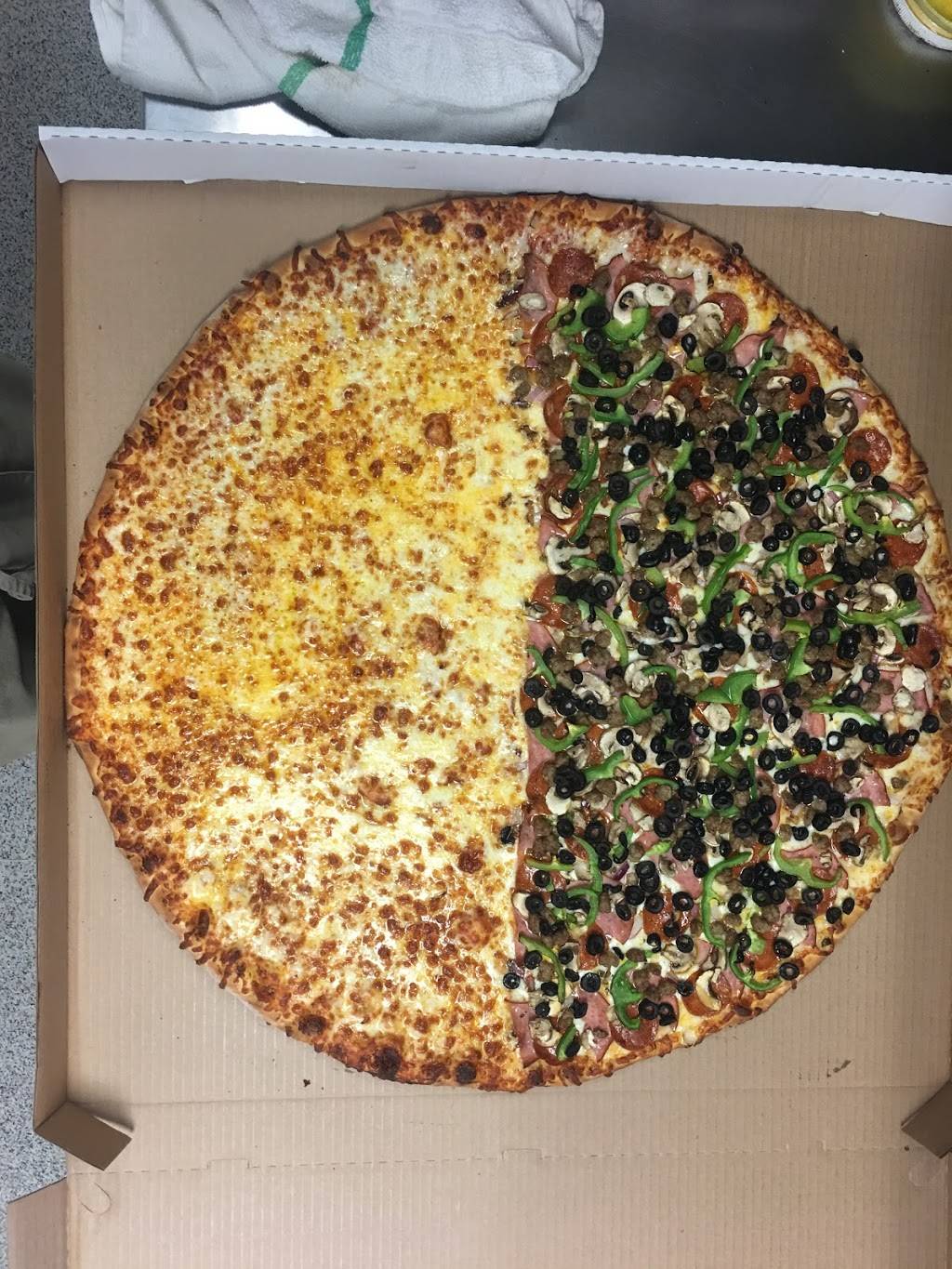 Santa Barbara Pizza & Chicken | restaurant | 700 N Chester Ave, Bakersfield, CA 93308, USA | 6613992020 OR +1 661-399-2020