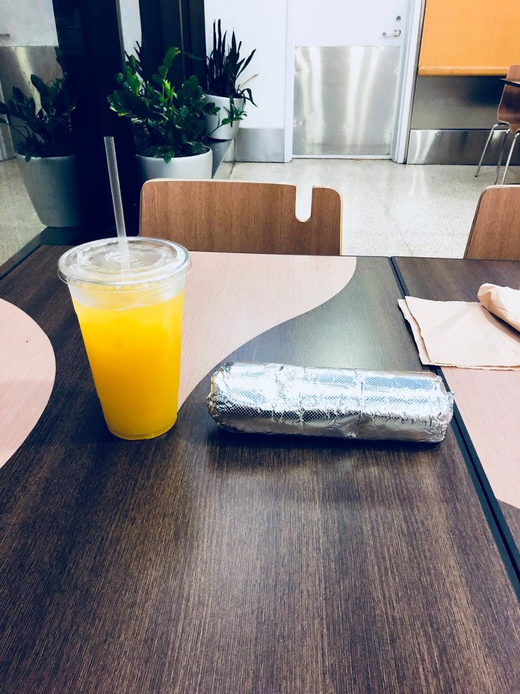 Currito | restaurant | 1 Harborside Drive Terminal C, Boston, MA 02128, USA | 6175671112 OR +1 617-567-1112