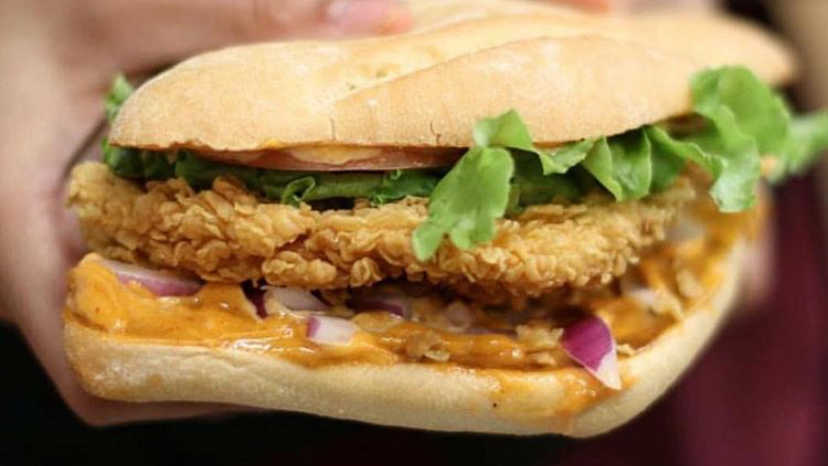 Chicken Kitchen | restaurant | 4830 Sheppard Ave E, Scarborough, ON M1S 5M9, Canada | 4162918155 OR +1 416-291-8155