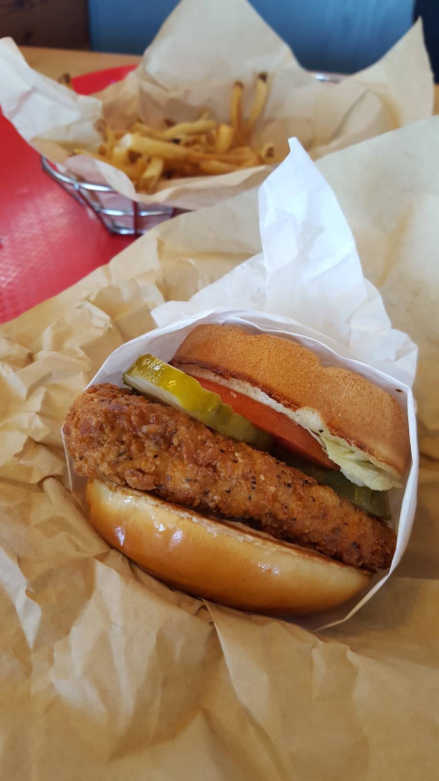 PDQ Restaurant | restaurant | 11690 Northpark Dr, Wake Forest, NC 27587, USA | 9196484221 OR +1 919-648-4221