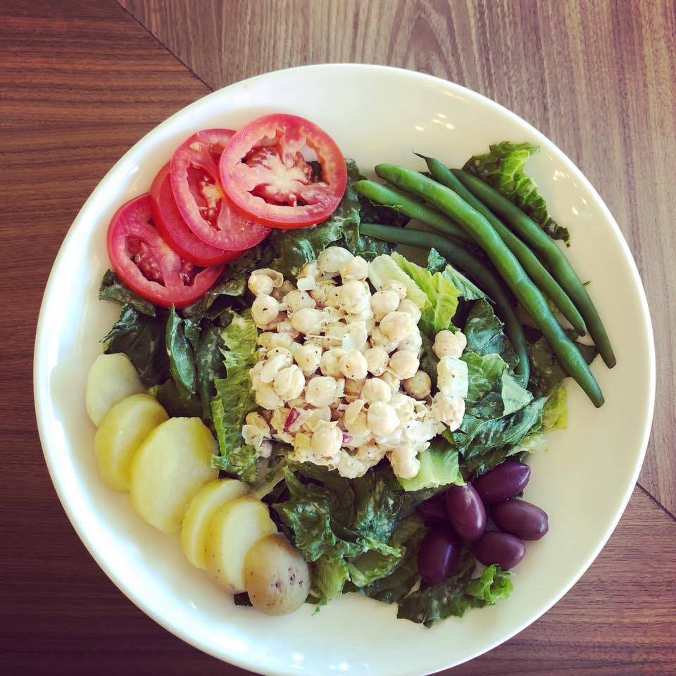 Celesta | restaurant | 1978 N Farwell Ave, Milwaukee, WI 53202, USA | 4142313030 OR +1 414-231-3030