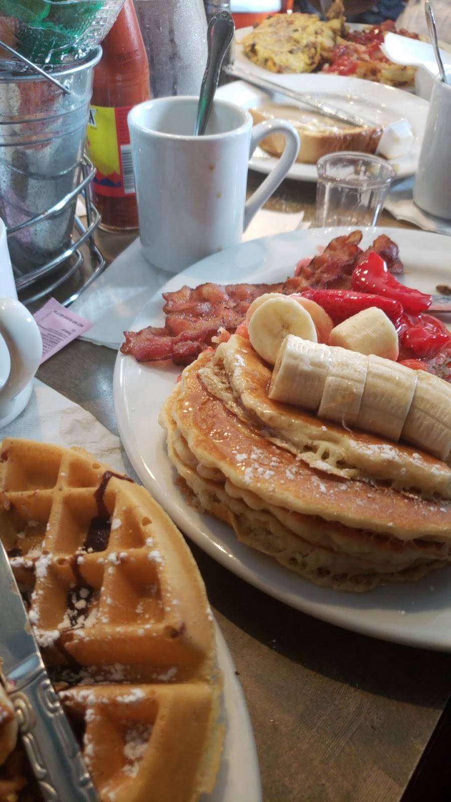 BerryField Cafe | restaurant | 4028 147th St, Midlothian, IL 60445, USA | 7083882000 OR +1 708-388-2000