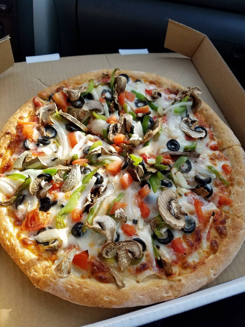 Ginos Italian Pizzeria | restaurant | 628 Cooper Rd, Oxnard, CA 93030, USA | 8054874313 OR +1 805-487-4313