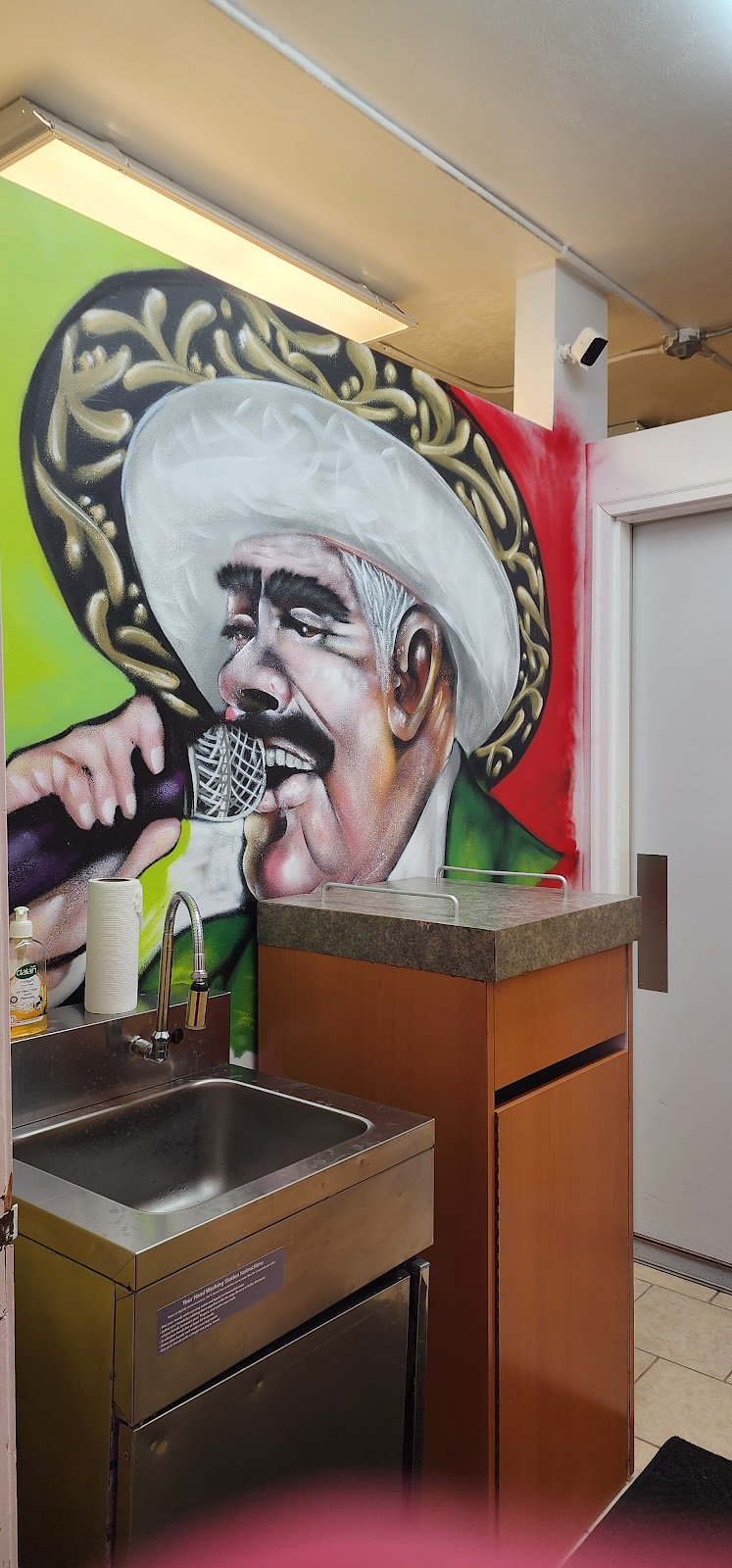 Taqueria Sandy’s | restaurant | 400 Theodore St, Crest Hill, IL 60403, USA | 8156032742 OR +1 815-603-2742