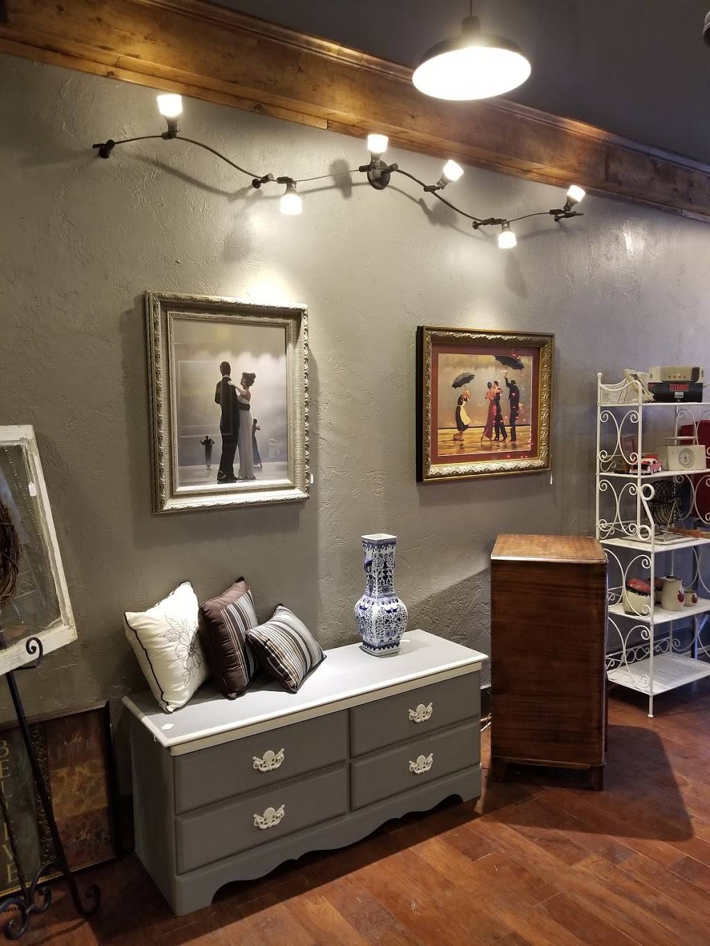 Cobblestone Outfitters | restaurant | 215 N 3rd Ave, Durant, OK 74701, USA | 5809319944 OR +1 580-931-9944