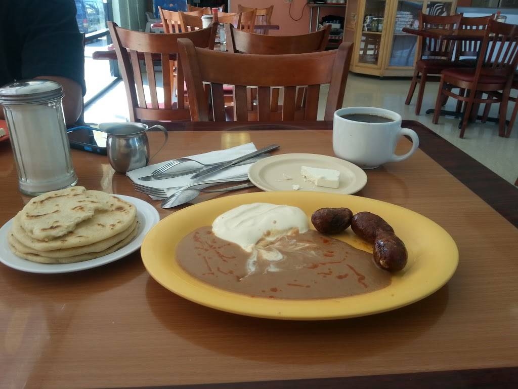 Restaurant Salvadoreno El Chilamatal | restaurant | 12500 Vanowen St, North Hollywood, CA 91605, USA | 5628267925 OR +1 562-826-7925