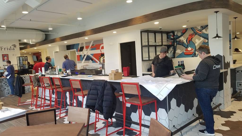 Crossroads Collective | restaurant | 2238 N Farwell Ave, Milwaukee, WI 53202, USA | 4147639081 OR +1 414-763-9081