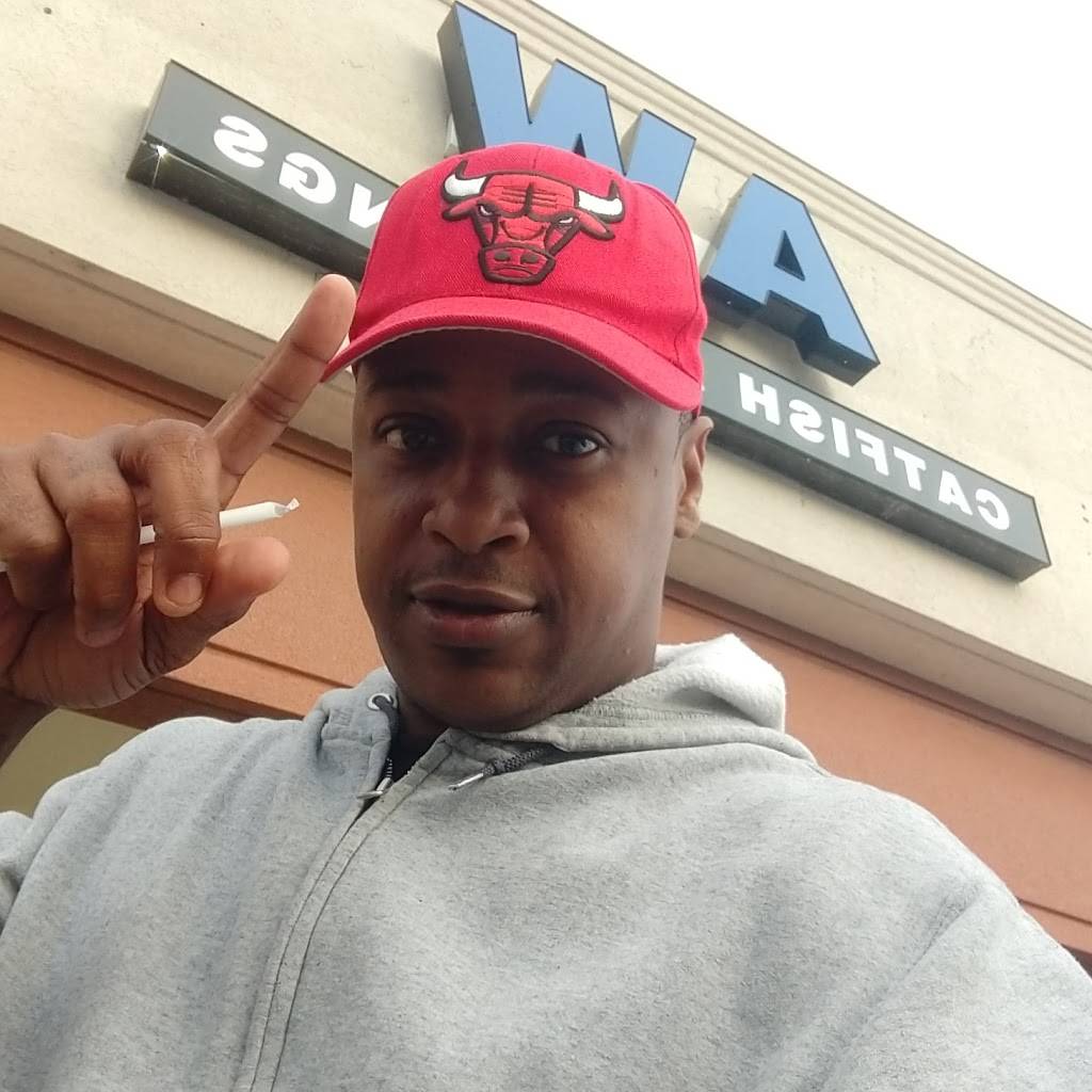 A W Catfish & Wings | restaurant | 4340 American Way, Memphis, TN 38118, USA | 9015524215 OR +1 901-552-4215