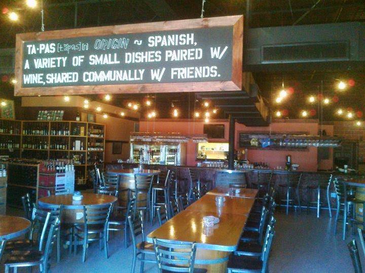 Royal Palm Village Wine & Tapas | restaurant | 296 Royal Palms Dr, Atlantic Beach, FL 32233, USA | 9043720052 OR +1 904-372-0052