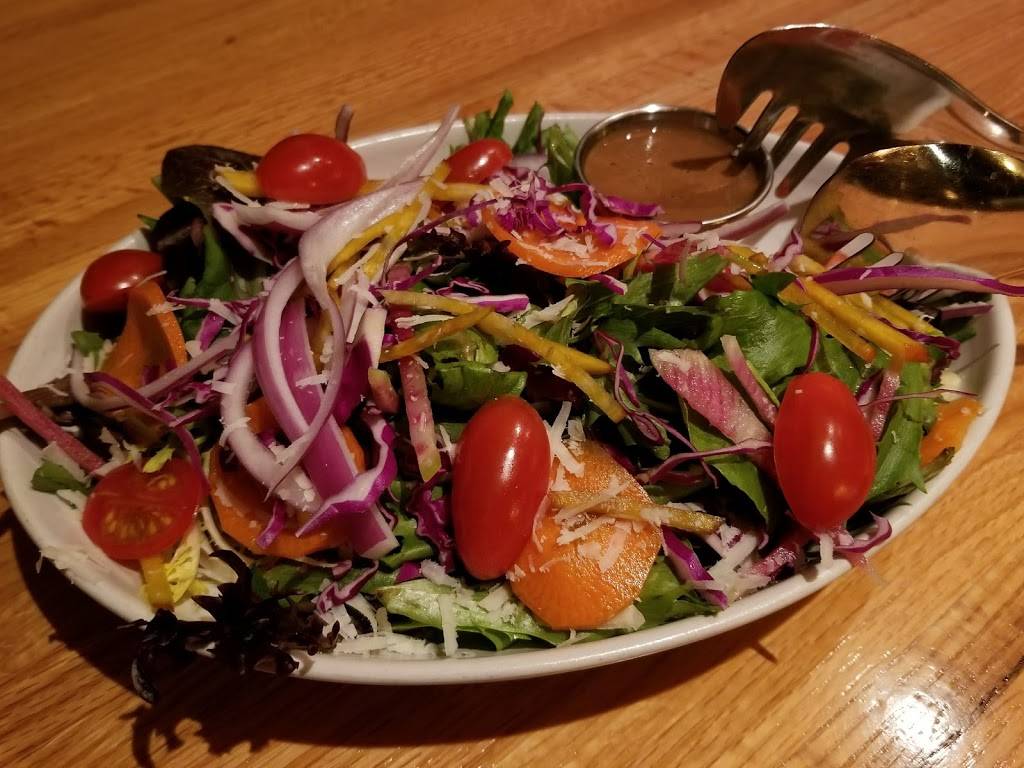 Salvatores Tomato Pies | restaurant | 912 E Johnson St, Madison, WI 53703, USA | 6082386040 OR +1 608-238-6040