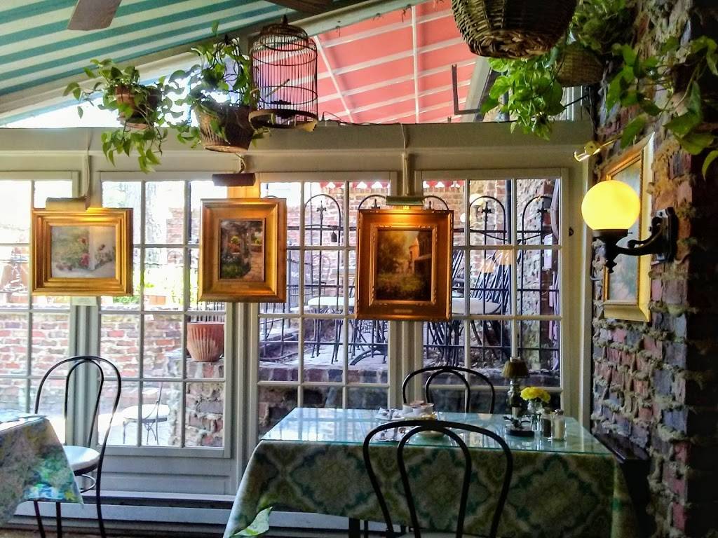 Grand Finale Restaurant | restaurant | 3 E Sharon Rd, Glendale, OH 45246, USA | 5137715925 OR +1 513-771-5925