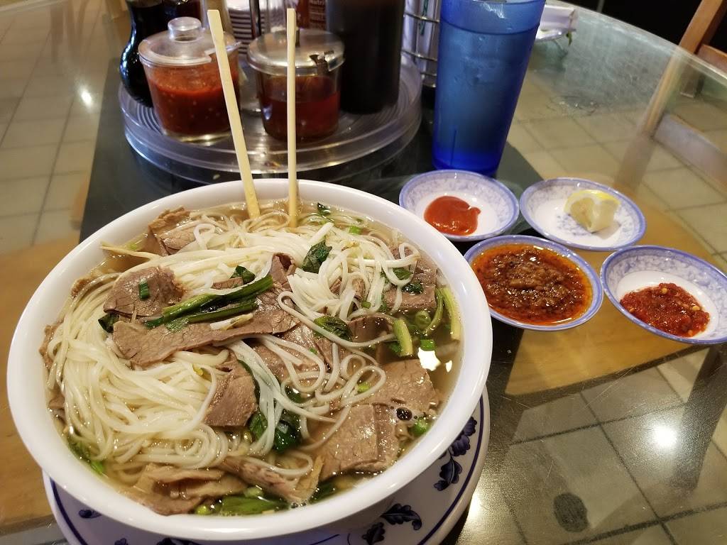 PHO & Co | restaurant | 890 Kamokila Blvd #104, Kapolei, HI 96707, USA | 8086929833 OR +1 808-692-9833