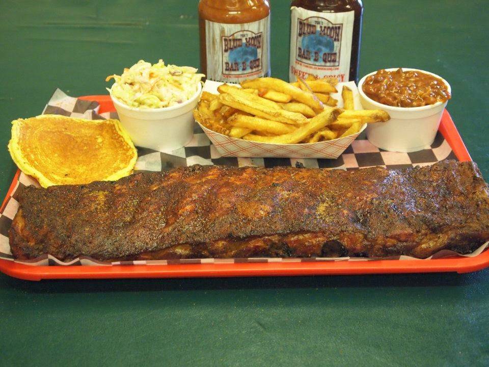 Blue Moon BBQ | restaurant | 711 Park Ave, Lebanon, TN 37087, USA | 6154447920 OR +1 615-444-7920