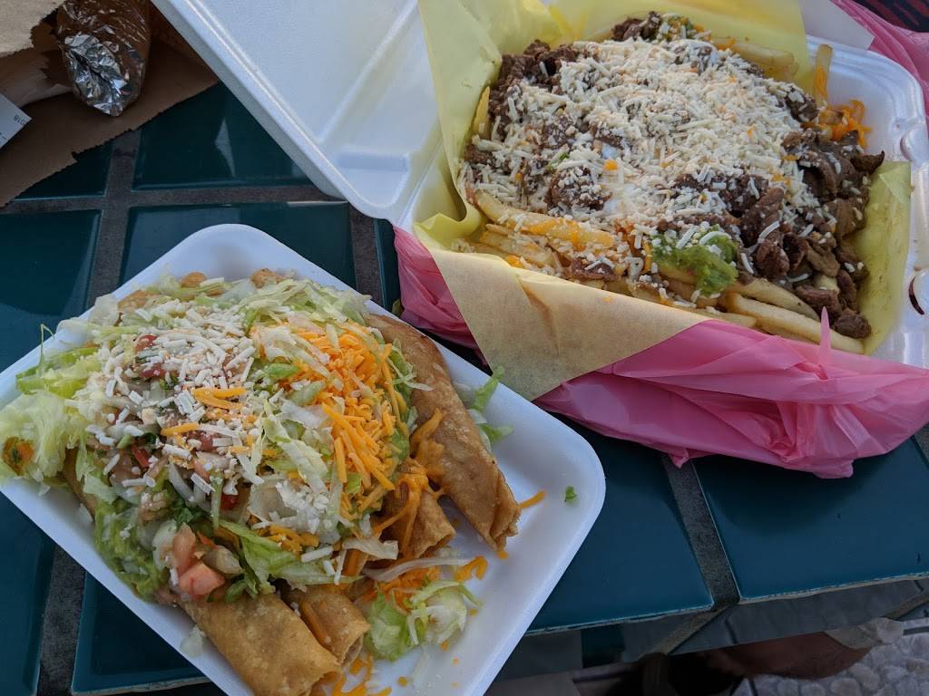 Taco Fiesta | restaurant | 6201 Mission Gorge Rd, San Diego, CA 92120, USA | 6192835285 OR +1 619-283-5285