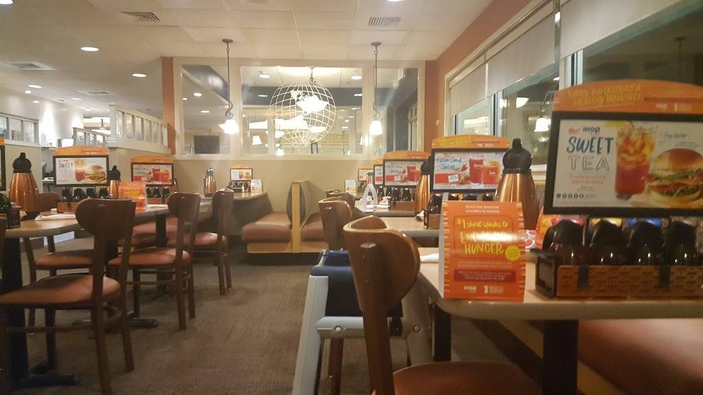 IHOP | restaurant | 1720 Dekalb Pike, Blue Bell, PA 19422, USA | 6102709101 OR +1 610-270-9101