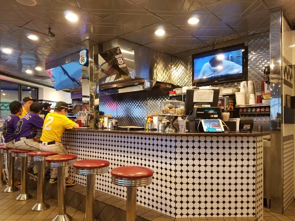 Steak & Egger | restaurant | 8408 Joliet Rd, McCook, IL 60525, USA | 7088539240 OR +1 708-853-9240