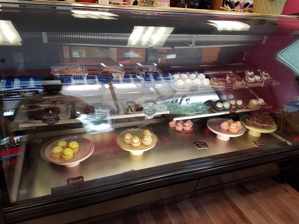 Heavenly Treats Bakery & Cafe | bakery | 635 S Wickham Rd, West Melbourne, FL 32904, USA | 3213275964 OR +1 321-327-5964