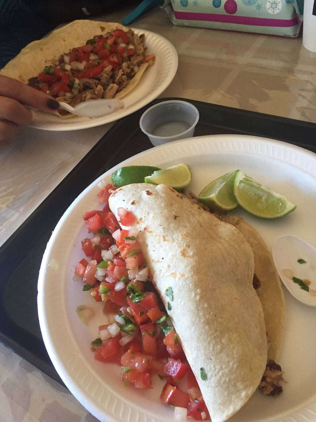 Carnitas El Rey | restaurant | 124 E 5th St, Oxnard, CA 93030, USA | 8052908794 OR +1 805-290-8794