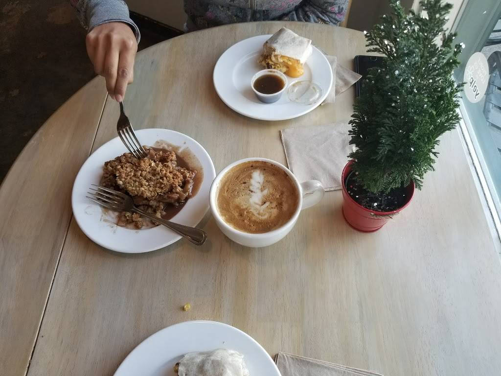 Crema | restaurant | 481 Lighthouse Ave, Pacific Grove, CA 93950, USA | 8313240347 OR +1 831-324-0347