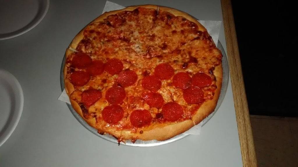 Savoy Pizzeria | restaurant | 131 E Luzerne Ave, Kingston, PA 18704, USA | 5702879969 OR +1 570-287-9969