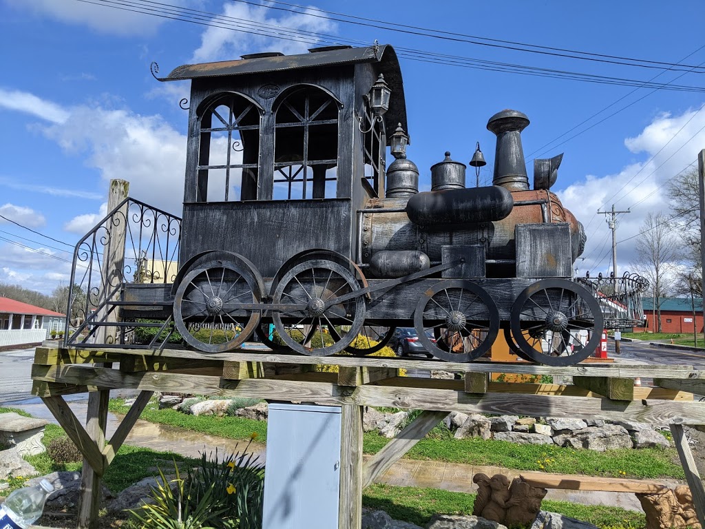 Bell Buckle Cafe | restaurant | 16 Railroad Sq E, TN-269, Bell Buckle, TN 37020, USA | 9313899693 OR +1 931-389-9693