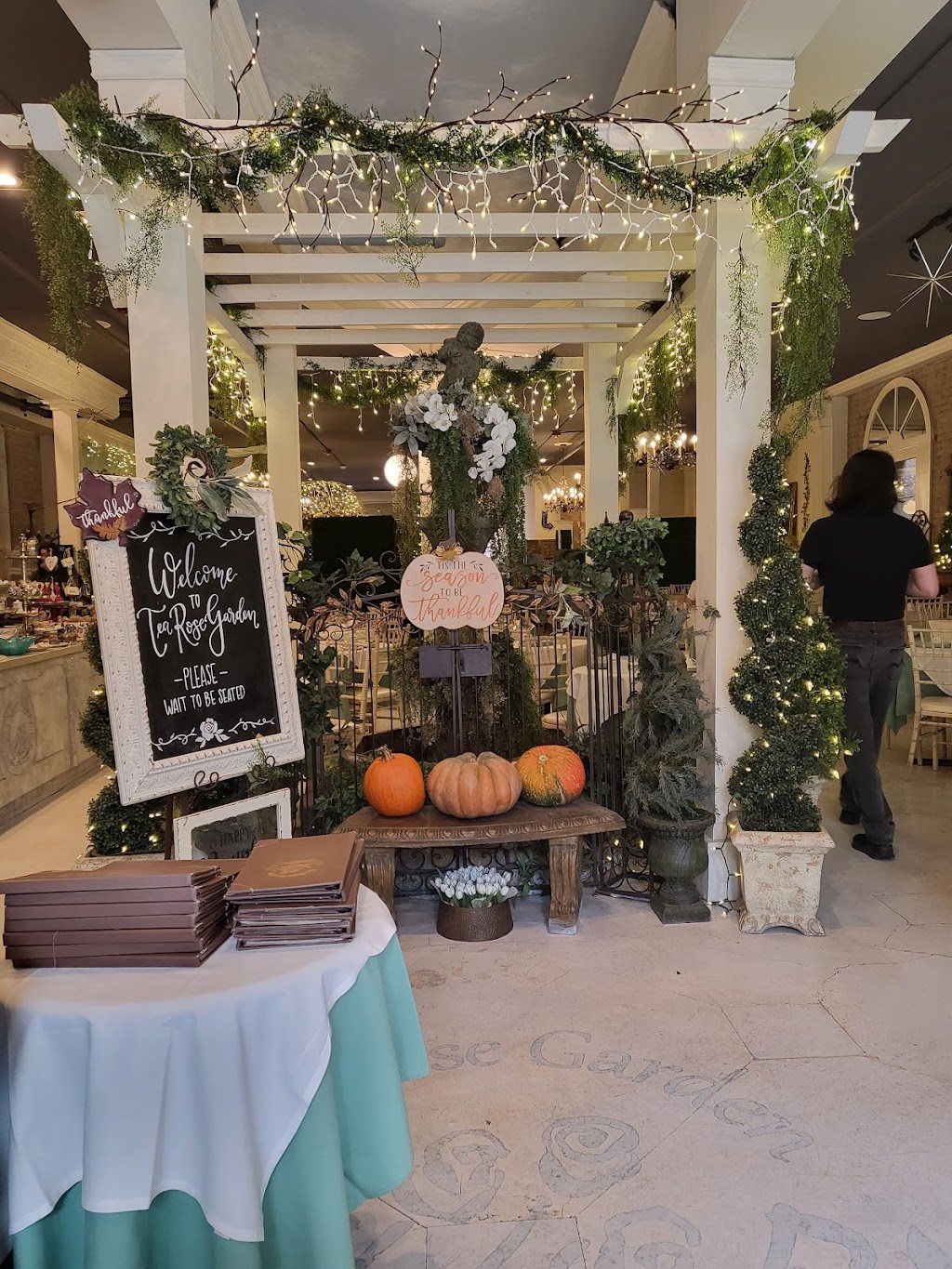 Tea Rose Garden | cafe | 70 N Raymond Ave #250, Pasadena, CA 91103, USA | 6265781144 OR +1 626-578-1144