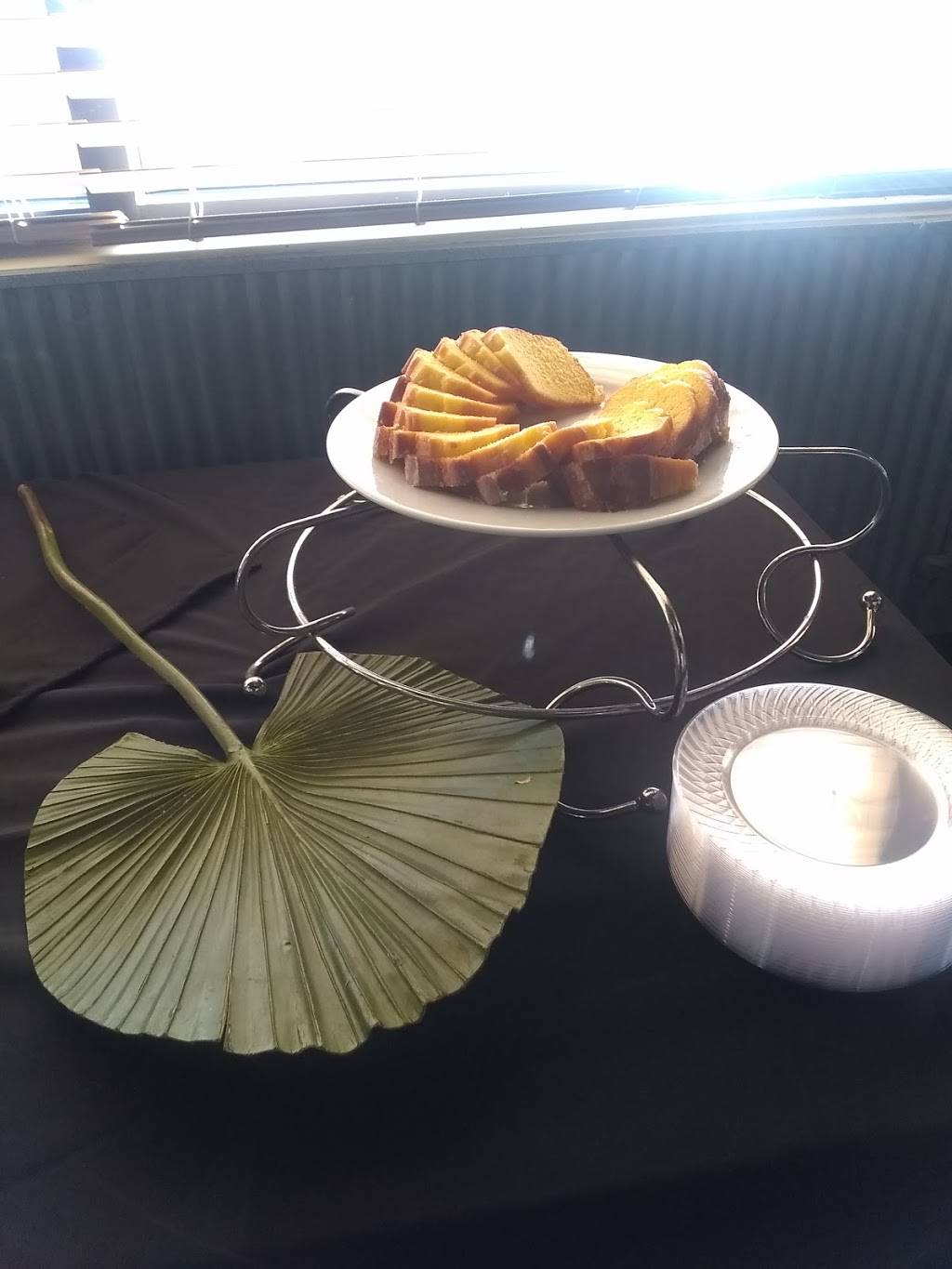 Mangos Caribbean Cookhouse | restaurant | 1426 Paramount Dr, Huntsville, AL 35806, USA | 2569715111 OR +1 256-971-5111