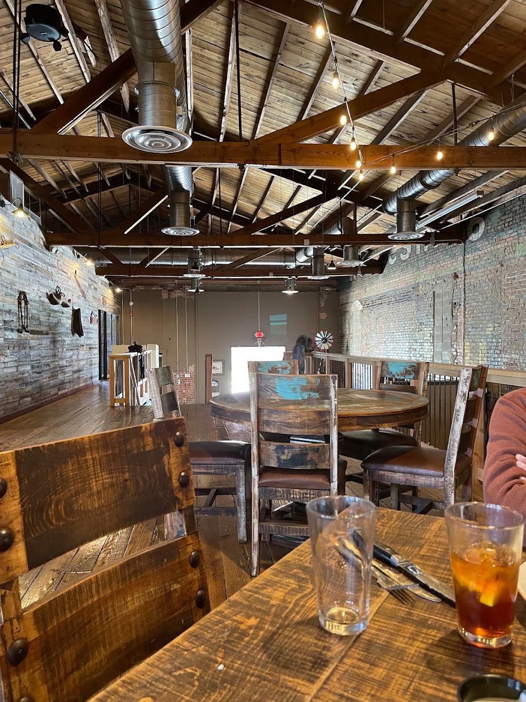 Cherokee Ranch Land & Cattle Co. | restaurant | 112 E Cherokee Ave, Enid, OK 73701, USA | 5802975084 OR +1 580-297-5084