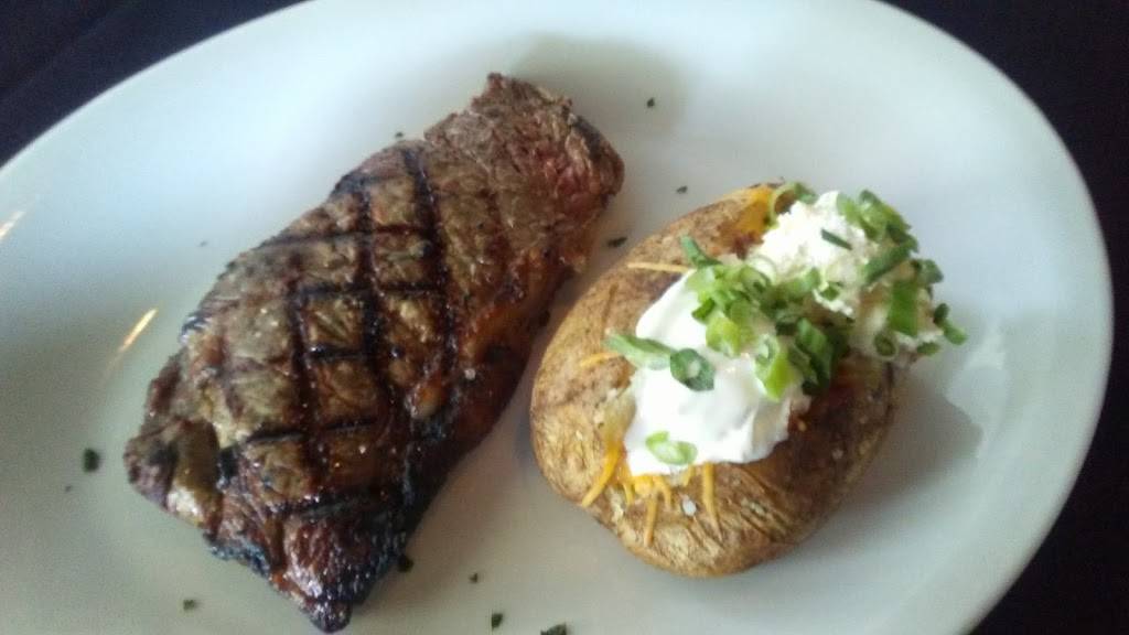 The Chophouse | restaurant | 1 American Way, Warren, OH 44484, USA | 3308562121 OR +1 330-856-2121