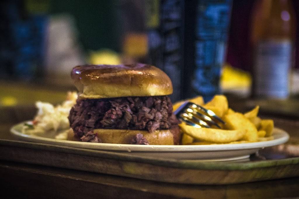 Dickeys Barbecue Pit | restaurant | 5530 S Cooper St, Arlington, TX 76017, USA | 8174680898 OR +1 817-468-0898