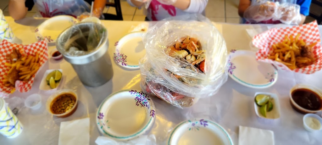 Star Crab | restaurant | 2835 E Main St, Ventura, CA 93003, USA | 8056532658 OR +1 805-653-2658