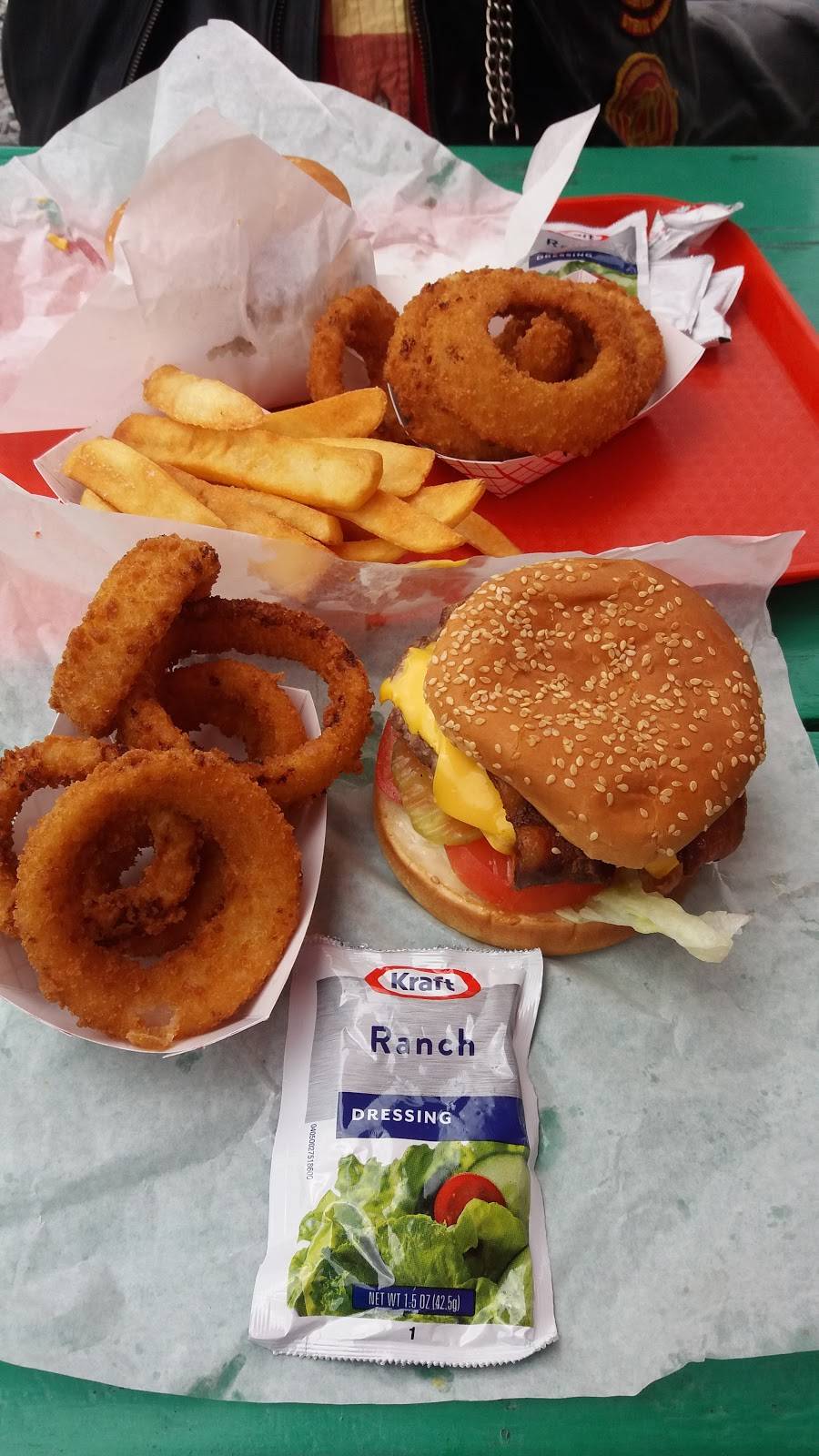 Scaleburgers | restaurant | 54109 Mountain Hwy E, Elbe, WA 98330, USA | 3605692247 OR +1 360-569-2247