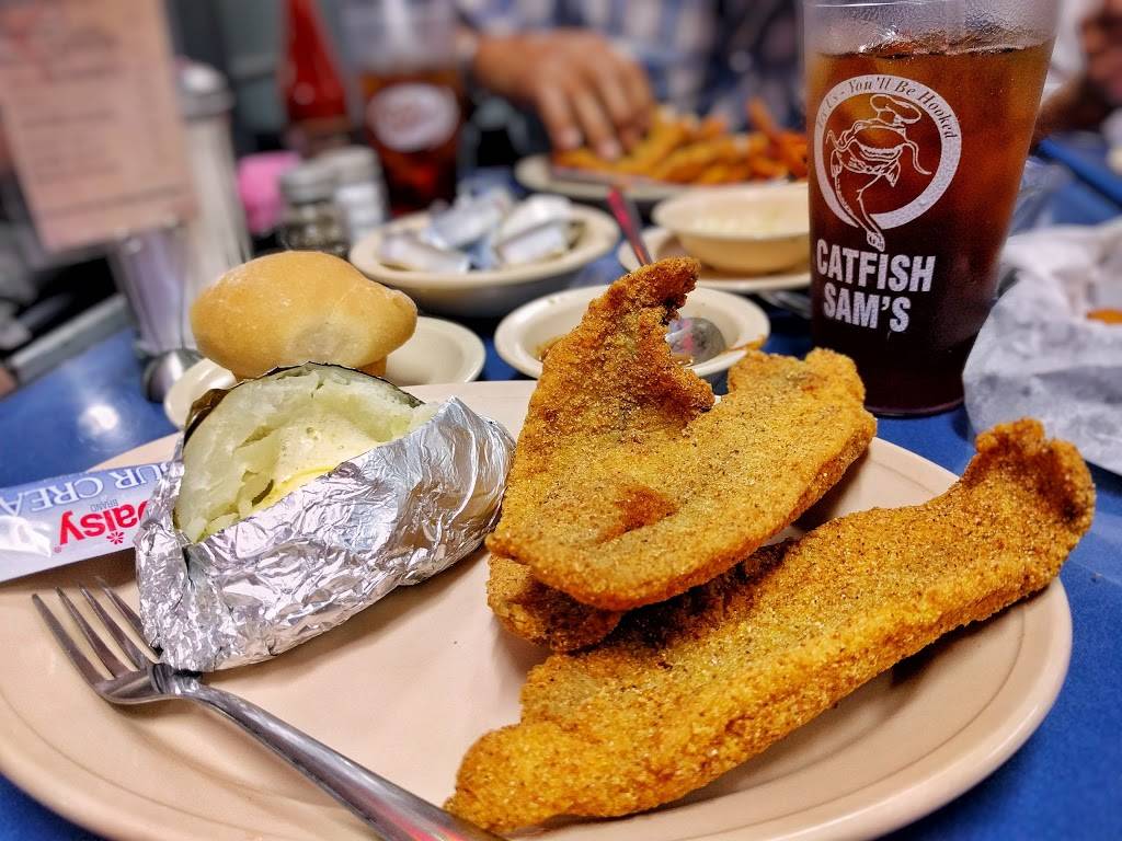 Catfish Sams | restaurant | 4806, 2735 W Division St, Arlington, TX 76012, USA | 8172759631 OR +1 817-275-9631