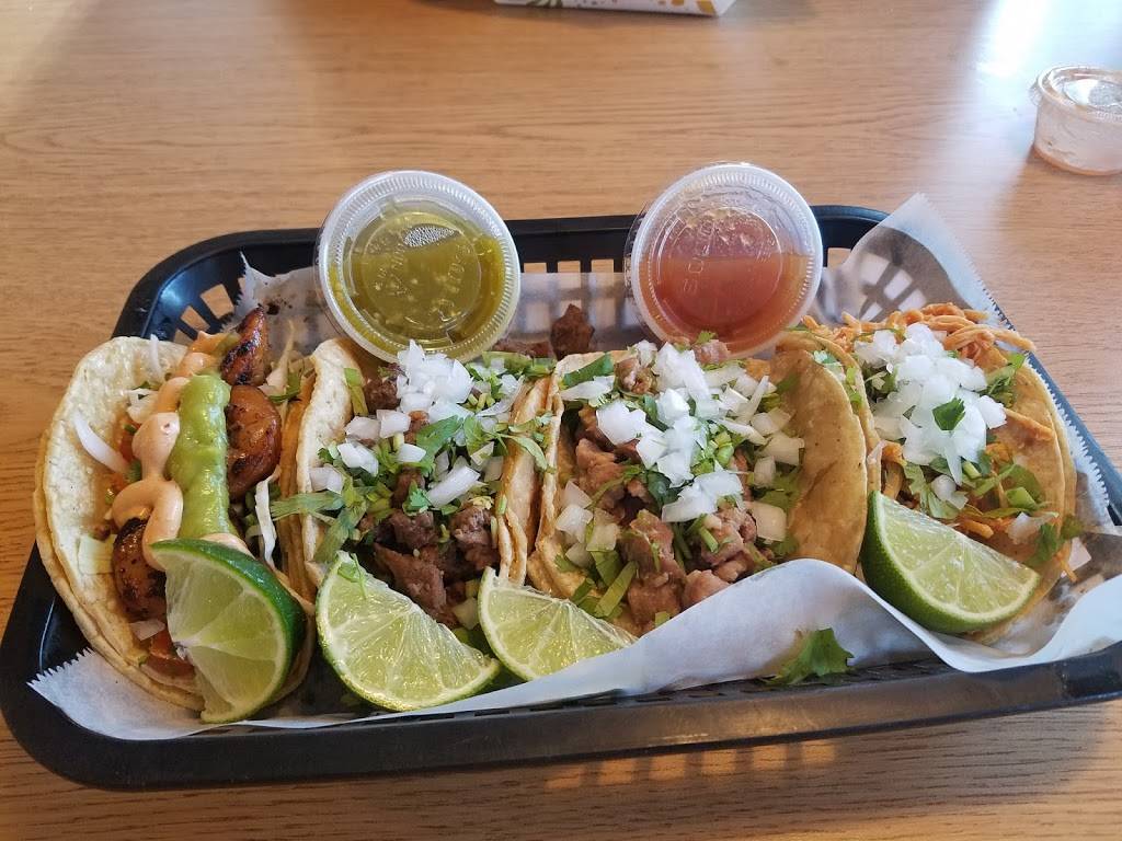 Los Primos Mexican Grill | restaurant | 1143 E Locust St, Davenport, IA 52803, USA | 5634241111 OR +1 563-424-1111