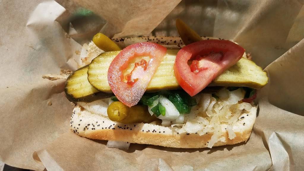 Fraser Valley Hot Dog | restaurant | 78927 US-40, Winter Park, CO 80482, USA | 9707261021 OR +1 970-726-1021