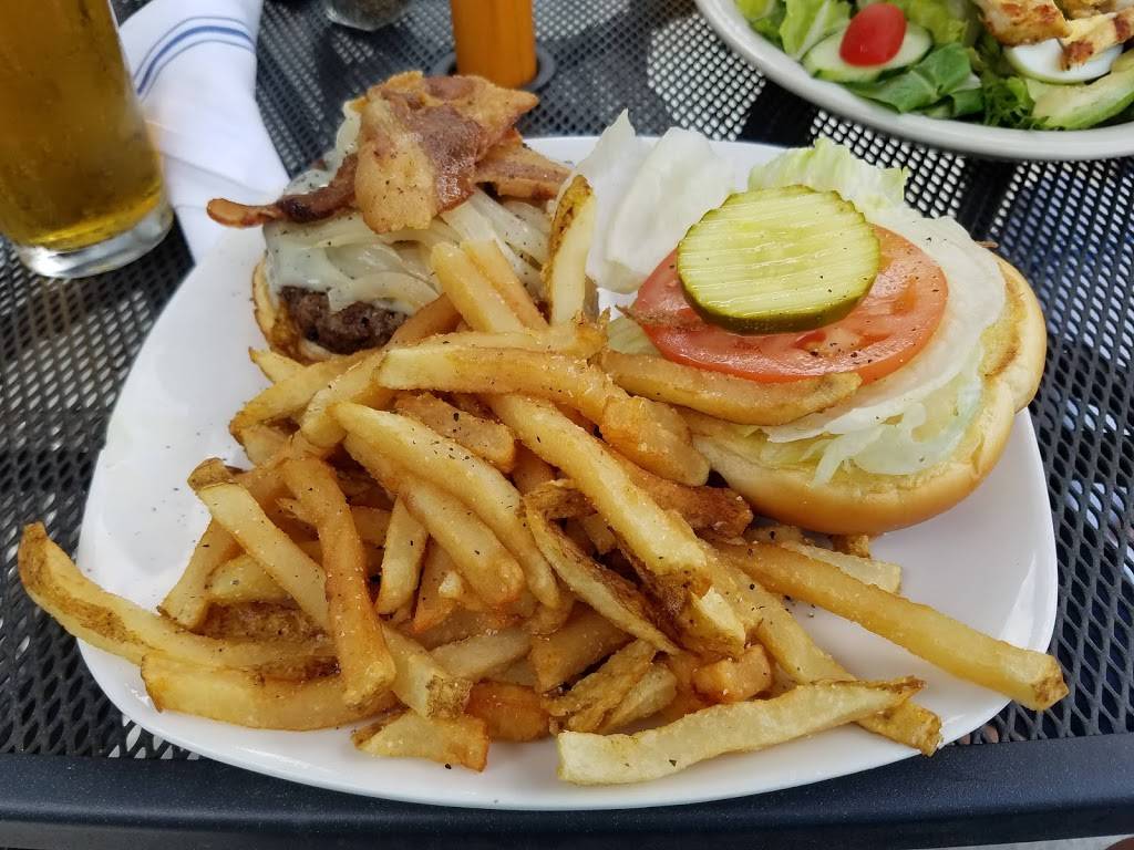 Black Cat Grille | restaurant | 58 Redding Rd, Redding, CT 06896, USA | 2035871276 OR +1 203-587-1276