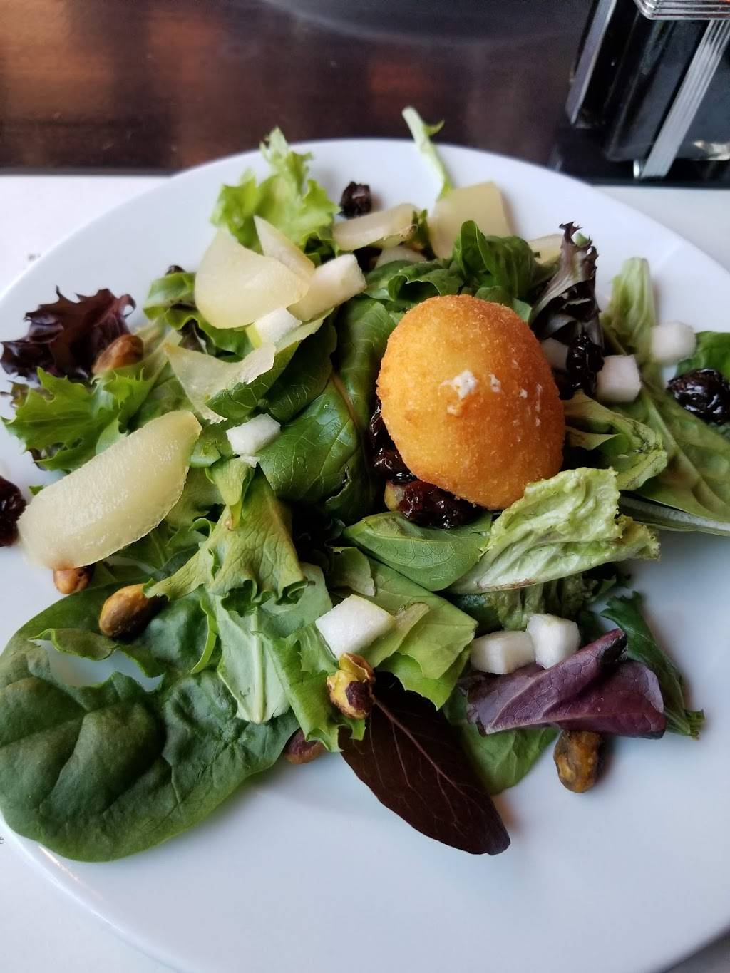 Iron Hill Brewery and Restaurant | restaurant | 13107 Town Center Blvd, Voorhees Township, NJ 08043, USA | 8565459009 OR +1 856-545-9009