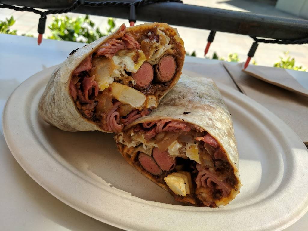 The Slaw Dogs At The Village | restaurant | 6220 Topanga Canyon Blvd #9080, Woodland Hills, CA 91367, USA | 7472263119 OR +1 747-226-3119