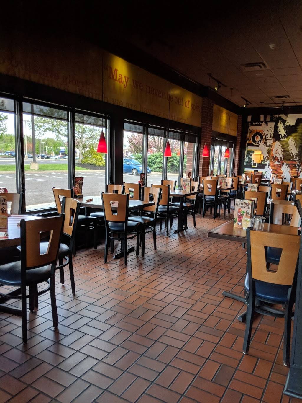 TGI Fridays | restaurant | 385 Easton Rd, Warrington, PA 18976, USA | 2159181320 OR +1 215-918-1320