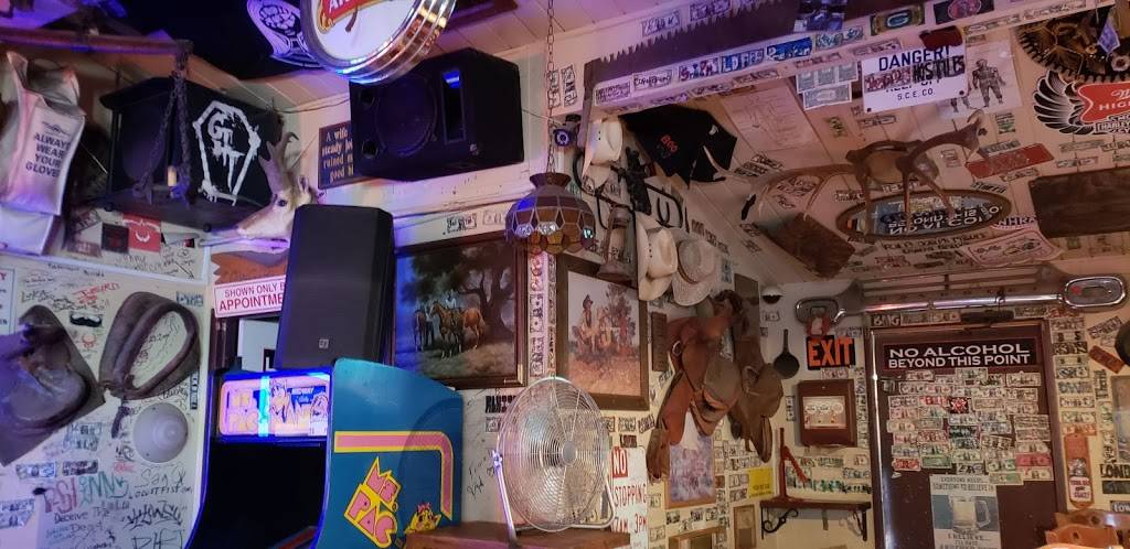 Boondocks Tavern | restaurant | 4296 W Ramsey St, Banning, CA 92220, USA | 9519221936 OR +1 951-922-1936