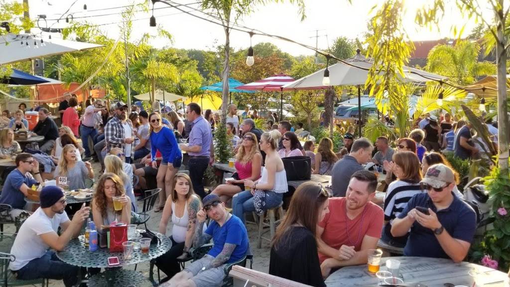 MacDowell Brew Kitchen | restaurant | 202 Harrison St SE B, Leesburg, VA 20175, USA | 7037772739 OR +1 703-777-2739