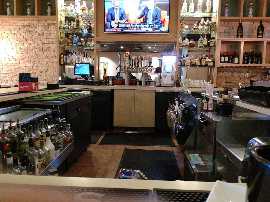 La Parrilla Mexican Restaurant & Bar | restaurant | 1700 McHenry Ave Suite 6, Modesto, CA 95350, USA | 2095233773 OR +1 209-523-3773