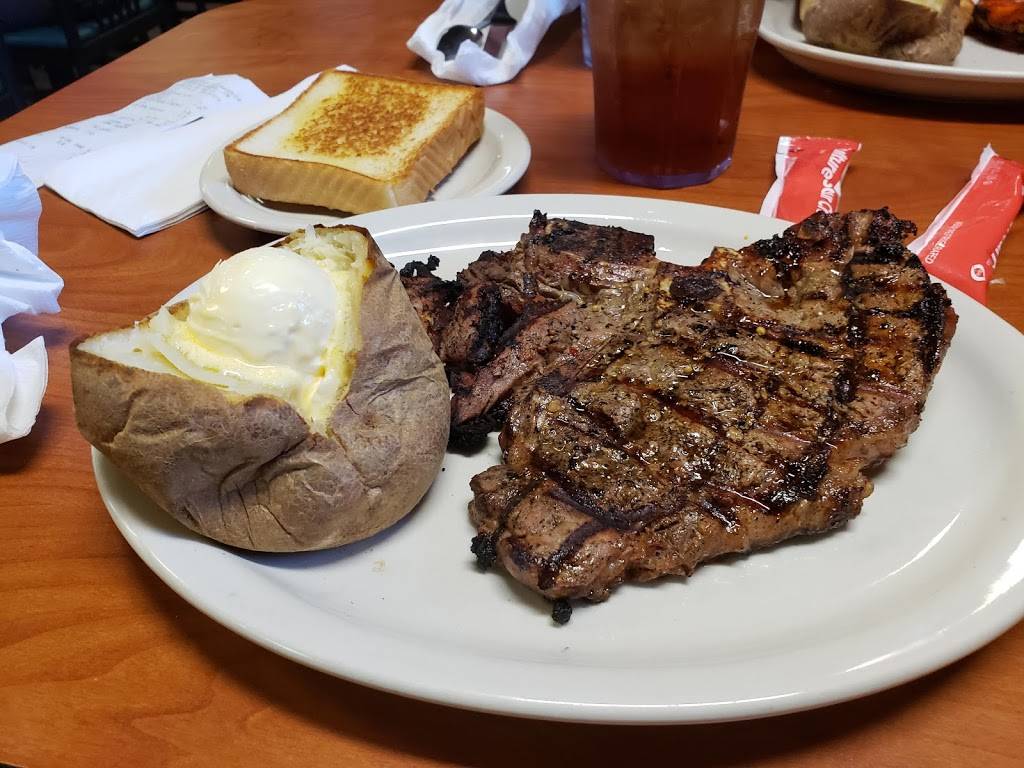 Ponderosa | restaurant | 1817 N Locust Ave Dr, Lawrenceburg, TN 38464, USA | 9317626261 OR +1 931-762-6261