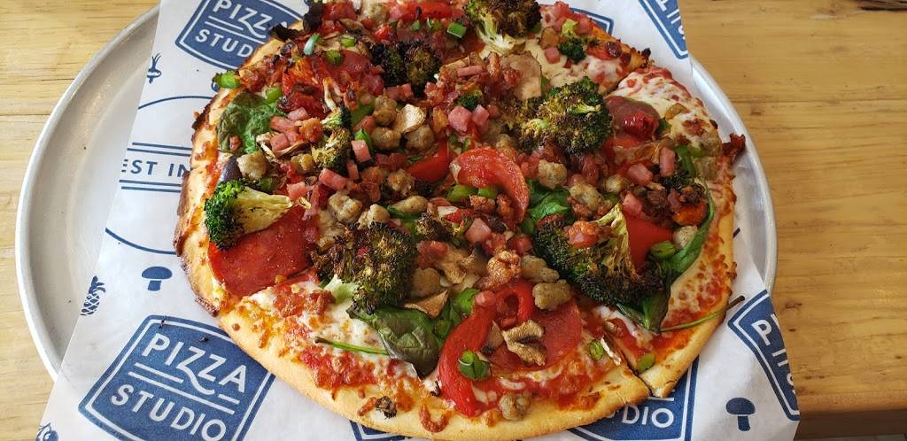 Pizza Studio Canada | restaurant | 224 Ritson Rd N, Oshawa, ON L1G 1Z7, Canada | 9057202240 OR +1 905-720-2240