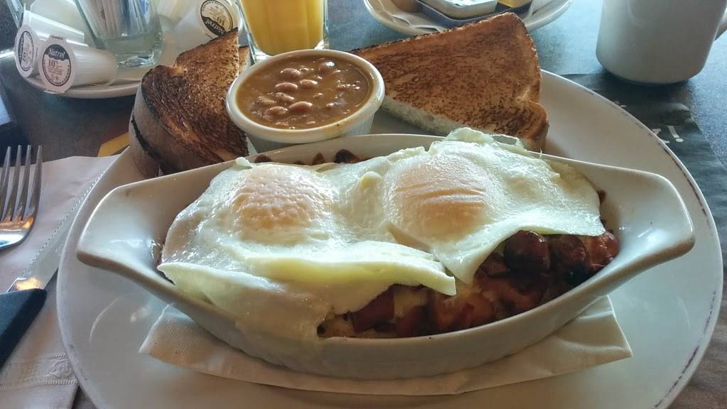 Mikes | restaurant | 1311 Rue Roberval, Saint-Bruno-de-Montarville, QC J3V 5J1, Canada | 4506531516 OR +1 450-653-1516