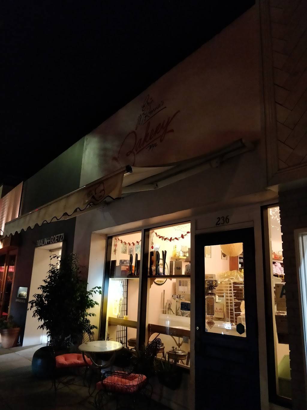 Erin McKennas Bakery LA | bakery | 236 N Larchmont Blvd, Los Angeles, CA 90004, USA | 3234632023 OR +1 323-463-2023