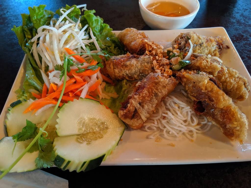 Now Pho | restaurant | 1195 S Federal Blvd, Denver, CO 80219, USA | 3039356264 OR +1 303-935-6264