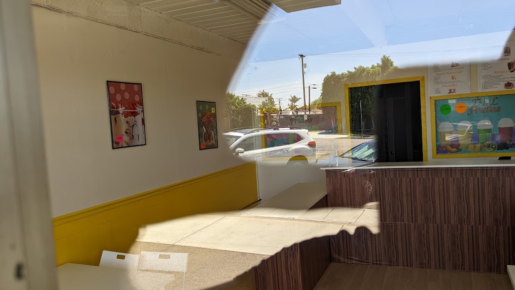D & L Frutas | restaurant | 2319 Reo Dr, San Diego, CA 92139, USA | 6198564031 OR +1 619-856-4031