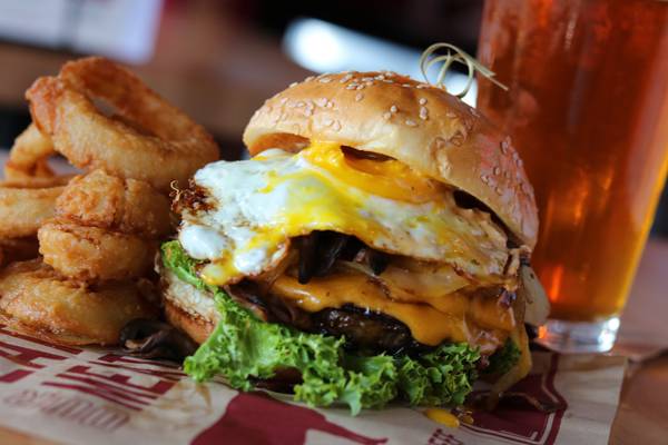 Bagger Daves | restaurant | 2972 Coolidge Hwy, Berkley, MI 48072, USA | 2485433283 OR +1 248-543-3283