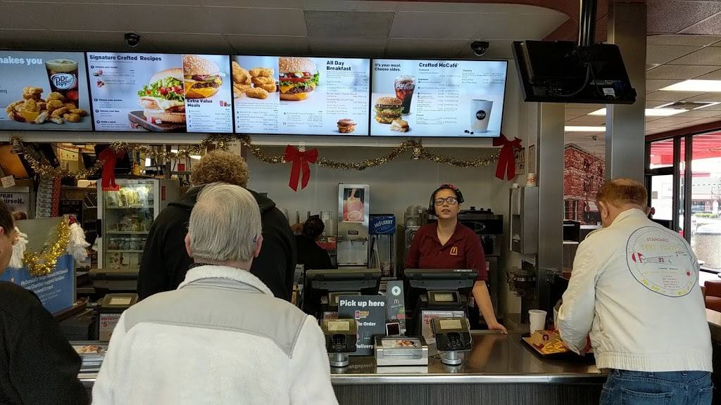 McDonalds | cafe | 2521 Guerneville Rd, Santa Rosa, CA 95401, USA | 7075284662 OR +1 707-528-4662